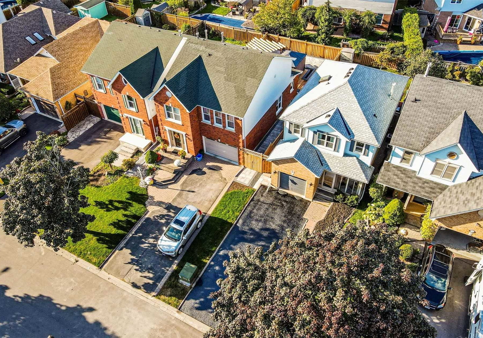 20-newport-avenue-clarington-ontario-e5396557