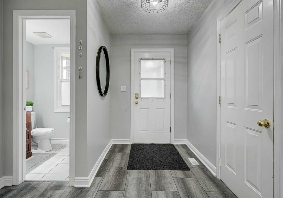20-newport-avenue-clarington-ontario-e5396557