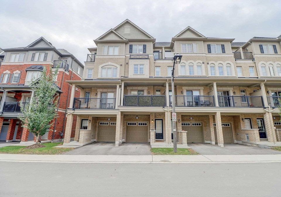 2446-rosedrop-path-oshawa-ontario-e5398215