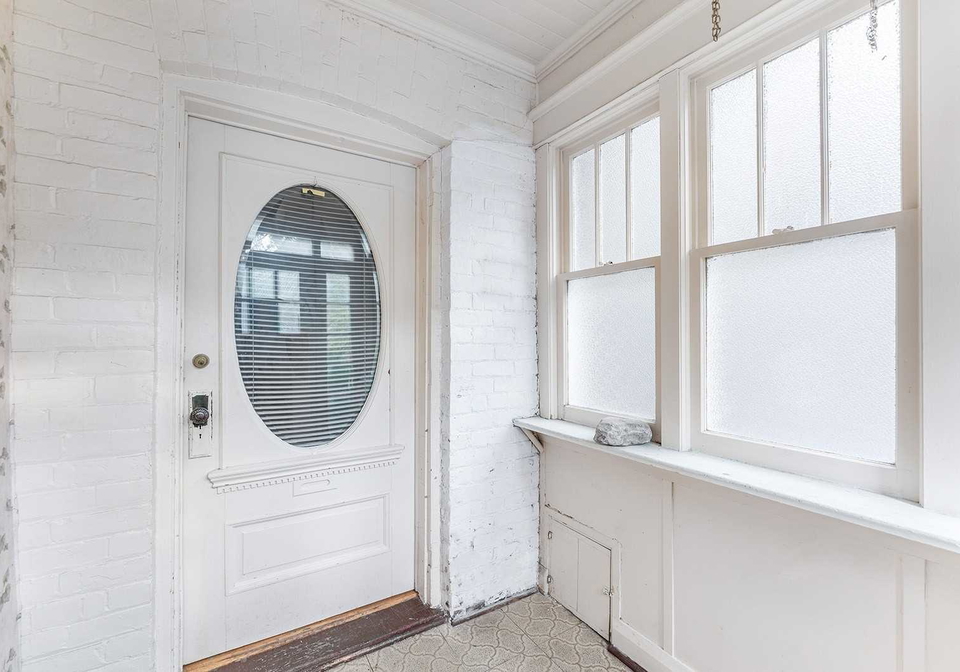 35-curzon-street-toronto-ontario-e5409708