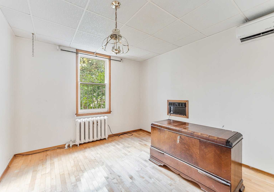 35-curzon-street-toronto-ontario-e5409708
