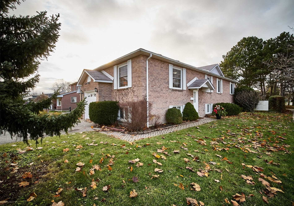 856-finley-avenue-ajax-ontario-e5445444