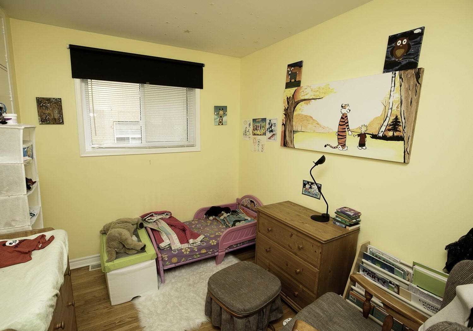 1384-fordon-avenue-pickering-ontario-e5445532