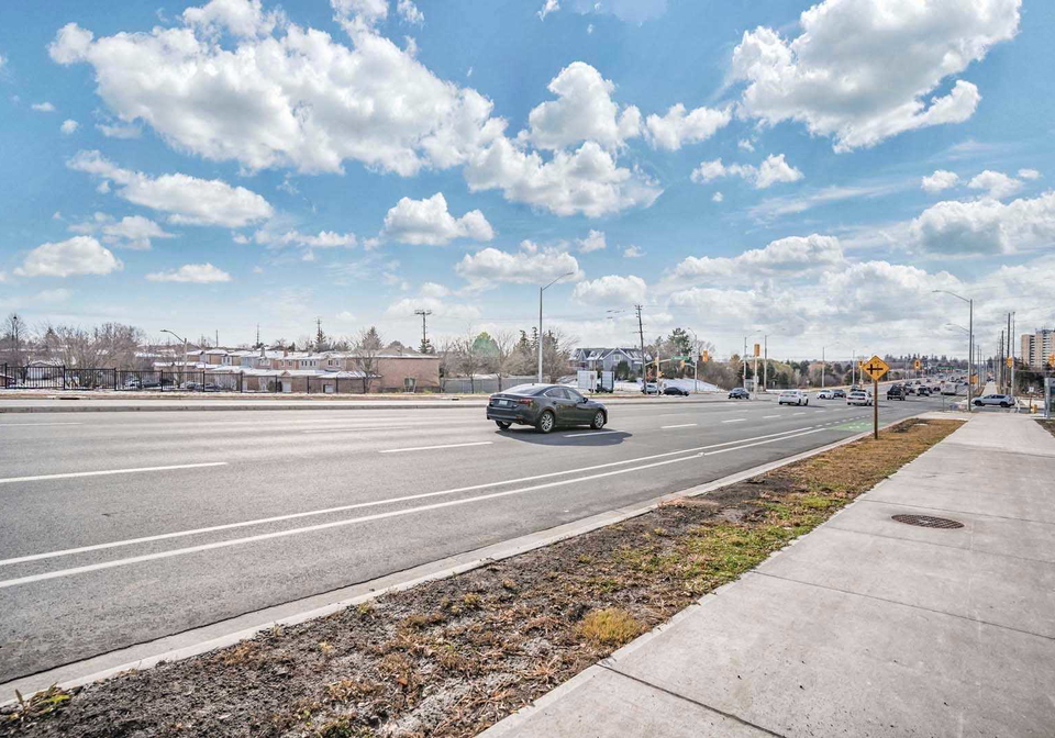 152-kingston-road-w-ajax-ontario-e5447023