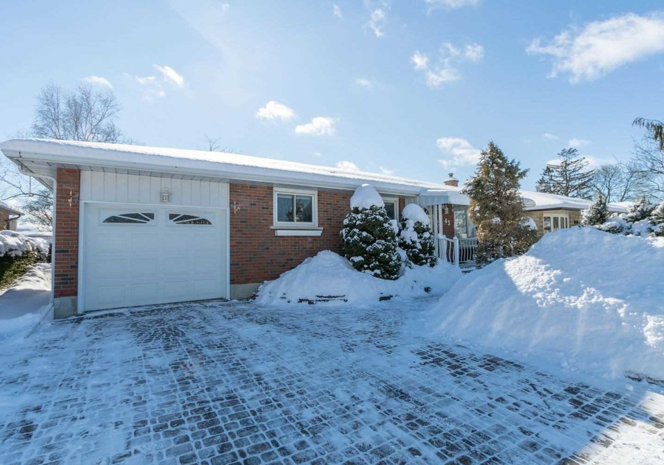 43-seneca-avenue-oshawa-ontario-e5481518