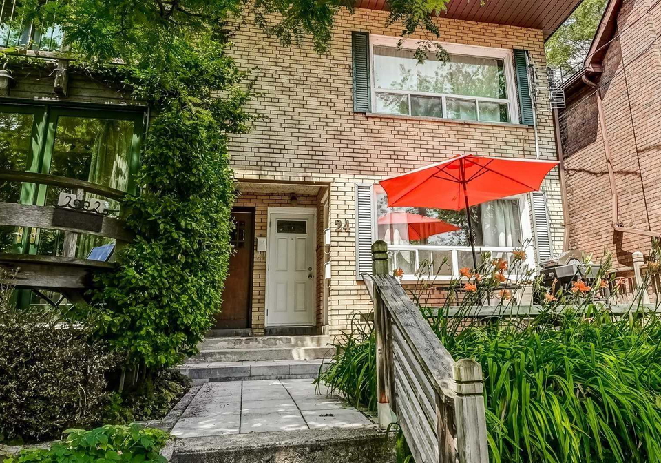 24-kewbeach-avenue-toronto-ontario-e5482000