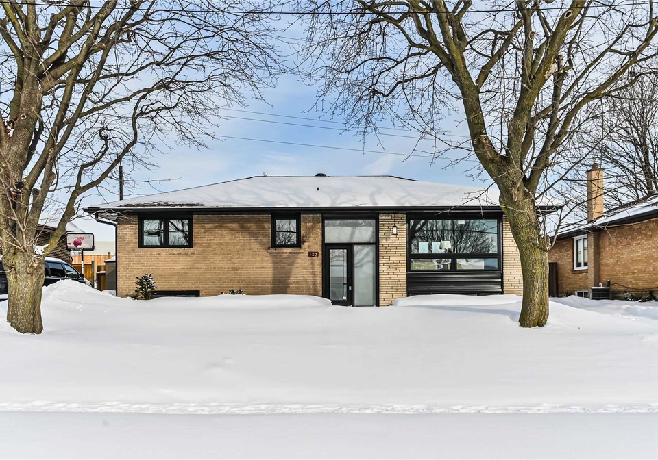 123-bowman-avenue-whitby-ontario-e5493614