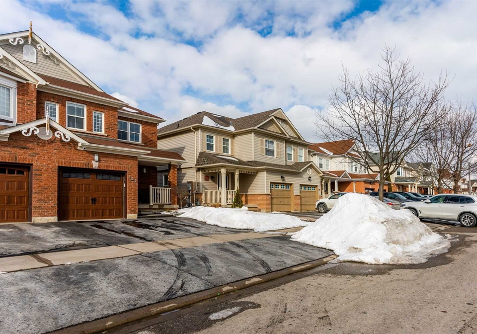 123-brownridge-place-whitby-ontario-e5519200