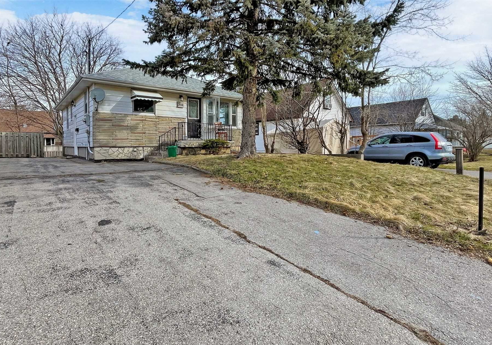 316-pacific-avenue-oshawa-ontario-e5563530