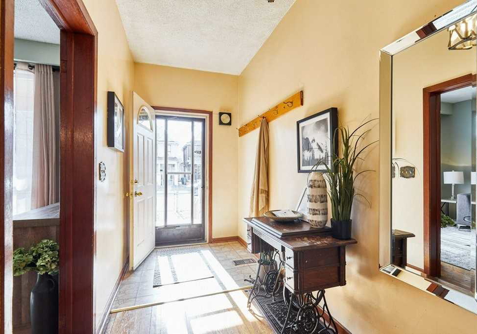 347-main-street-toronto-ontario-e5566779