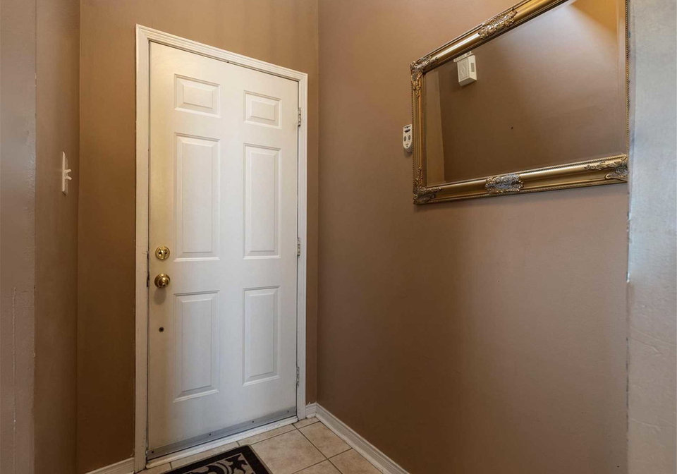 88-telegraph-drive-whitby-ontario-e5567630