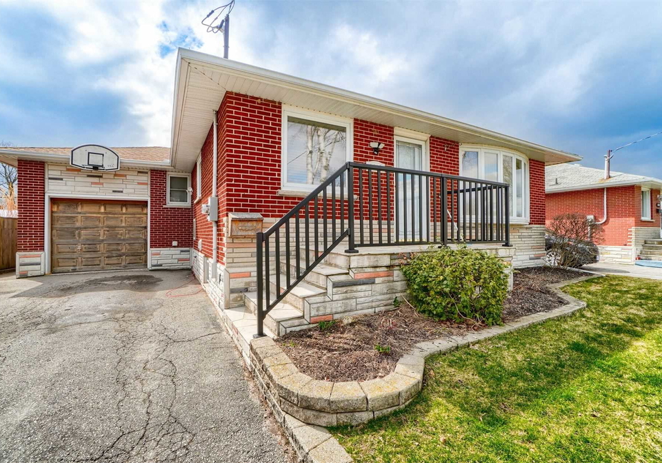 1412-lakefield-street-oshawa-ontario-e5572245