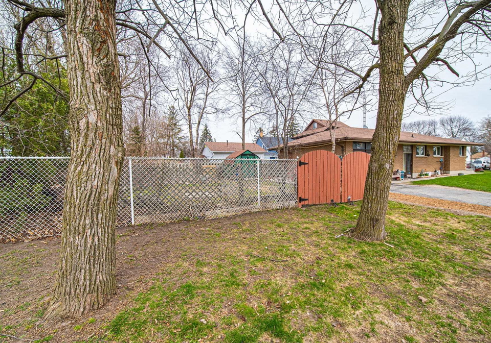 152-rosehill-boulevard-oshawa-ontario-e5581773