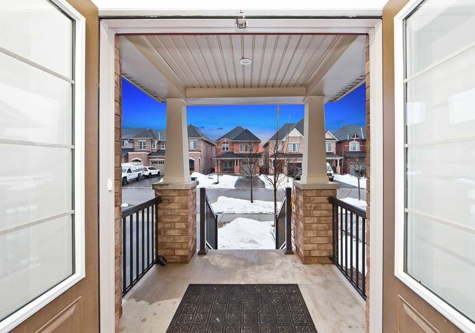 202-cosgrove-drive-oshawa-ontario-e5610171