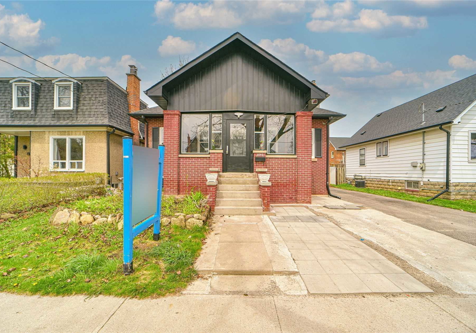 290-gliddon-avenue-oshawa-ontario-e5639823