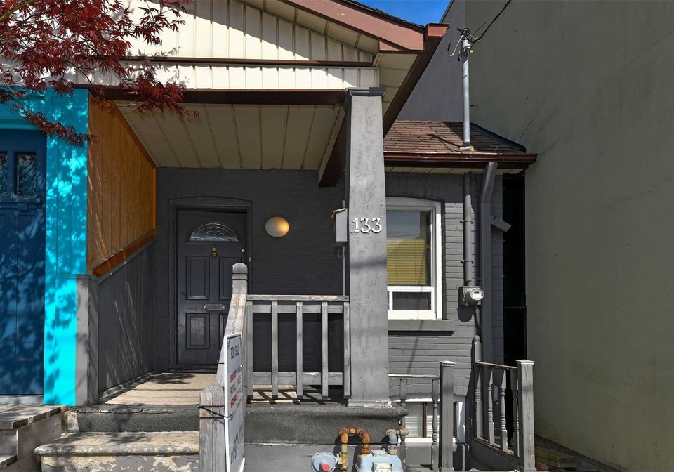 133-coxwell-avenue-toronto-ontario-e5658426