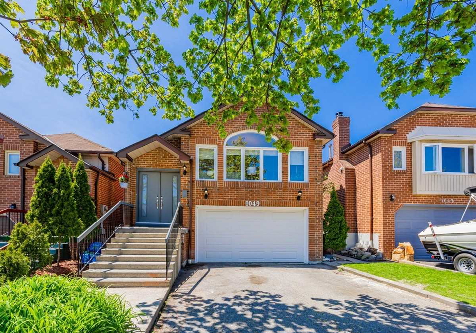1049-longbow-drive-pickering-ontario-e5683072