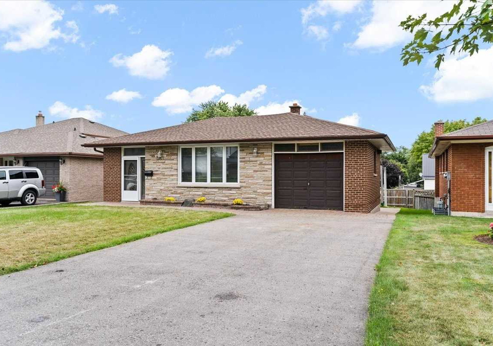 387-fairlawn-street-oshawa-ontario-e5761473