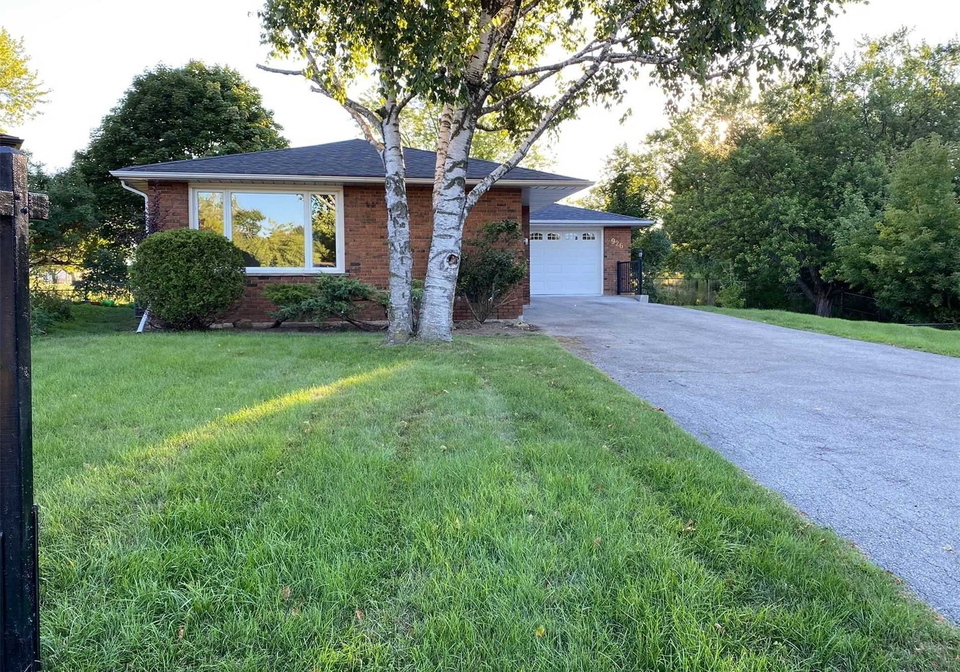 926-walnut-court-oshawa-ontario-e5769294