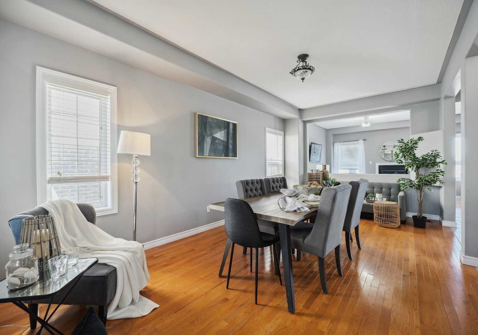 56-cousins-street-clarington-ontario-e5784296