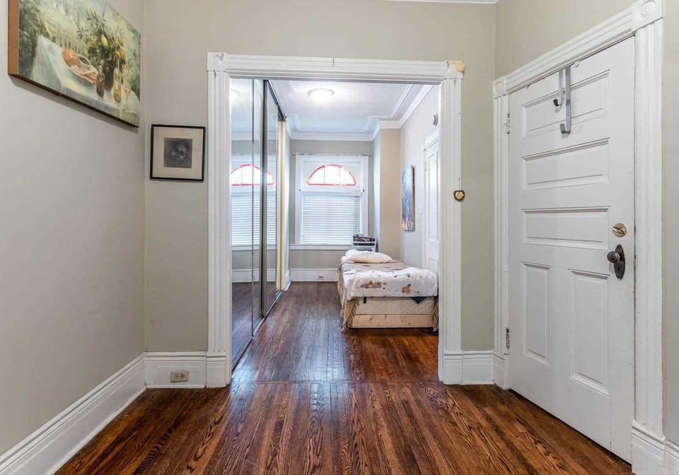 107-pape-avenue-toronto-ontario-e5828533