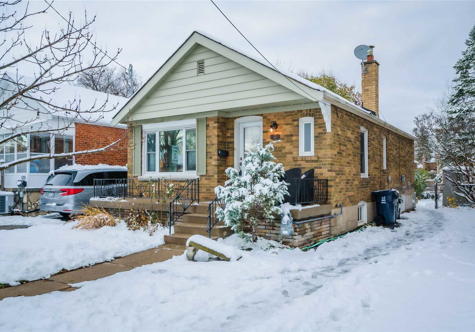 121-birchcliff-avenue-toronto-ontario-e5829305