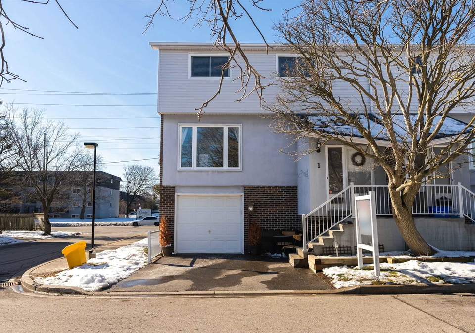 301-garden-street-whitby-ontario-e5902613