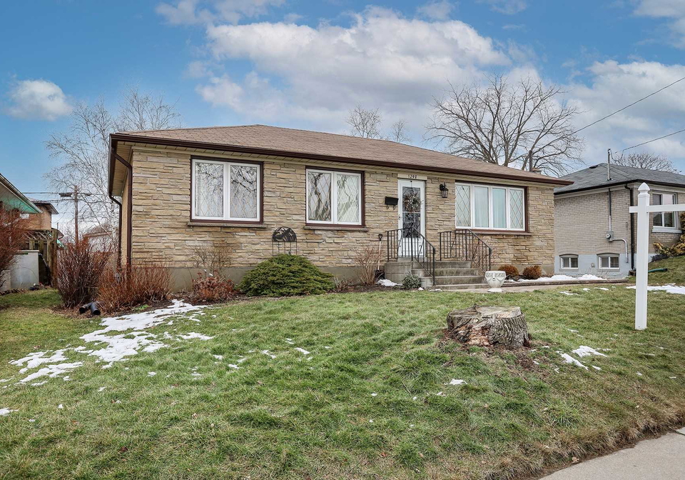 1298-minden-street-oshawa-ontario-e5910253
