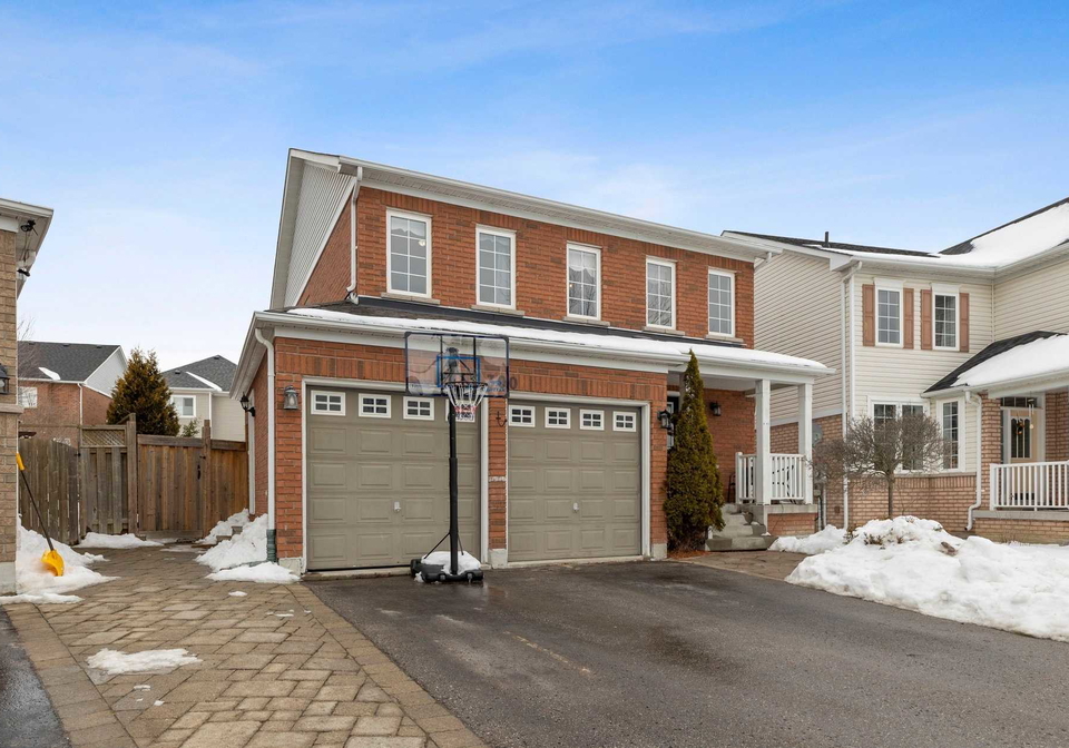 1300-ravencliffe-court-oshawa-ontario-e5915921