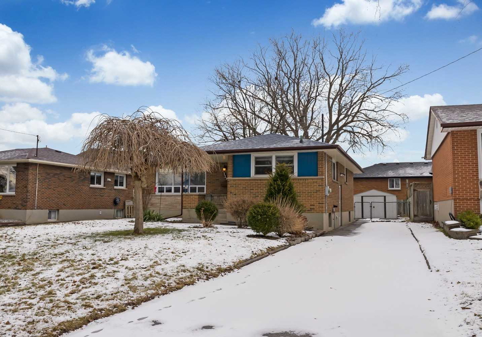 331-linden-street-oshawa-ontario-e5927063