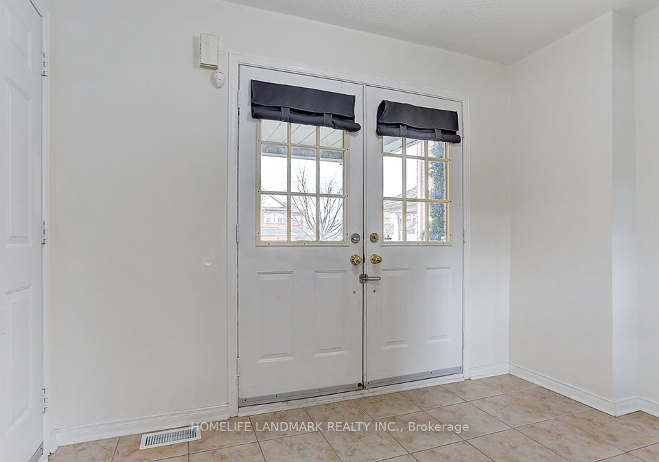 36-foothill-street-whitby-ontario-e5938236