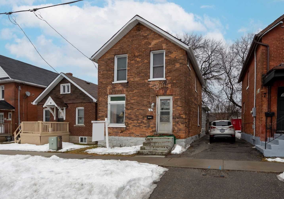 11-maple-street-oshawa-ontario-e5975603