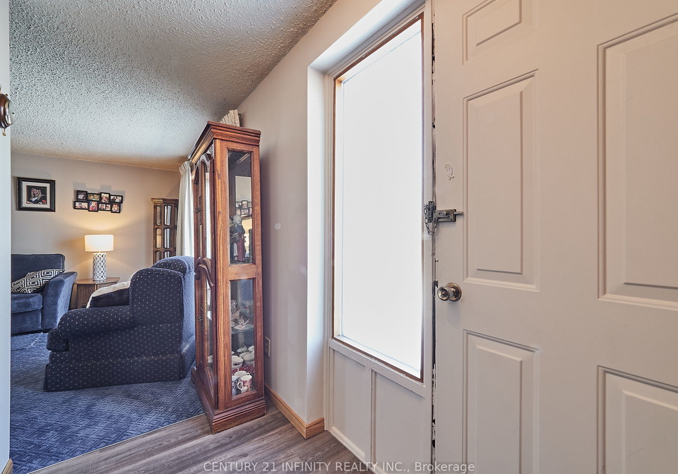 697-downview-crescent-oshawa-ontario-e6010852