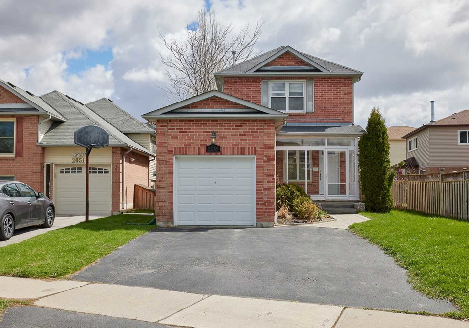 2049-blue-ridge-crescent-pickering-ontario-e6046599