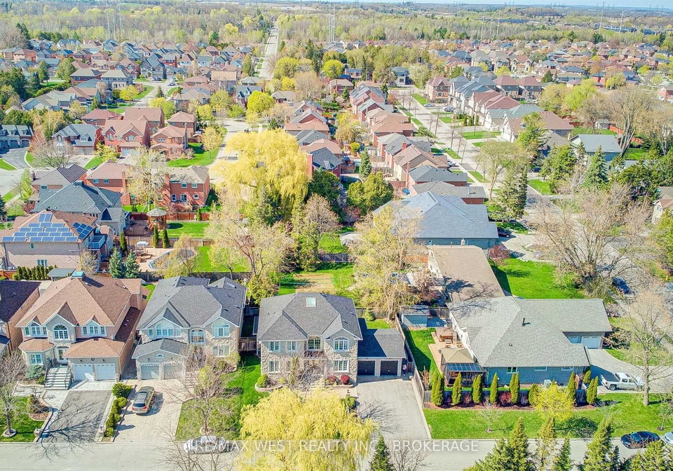 136-prohill-street-pickering-ontario-e6052425