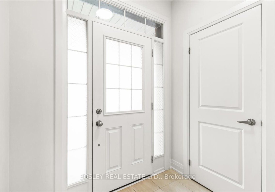 14-mulgrave-street-whitby-ontario-e6775456
