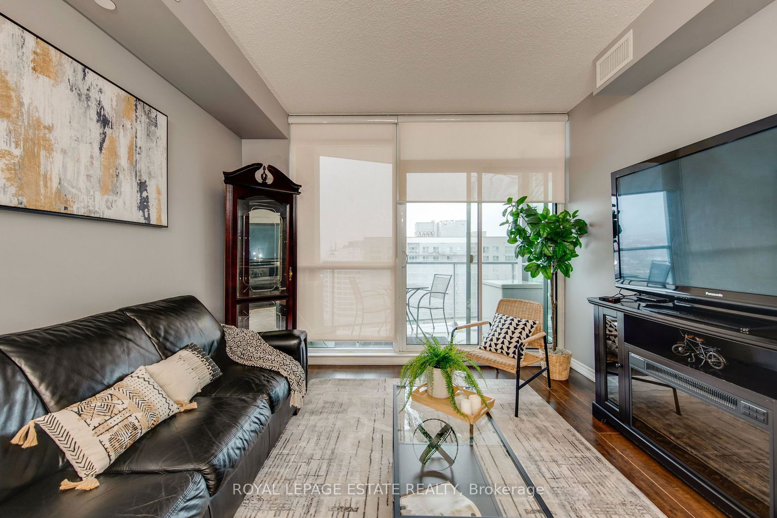 1328 Birchmount Road, Scarborough