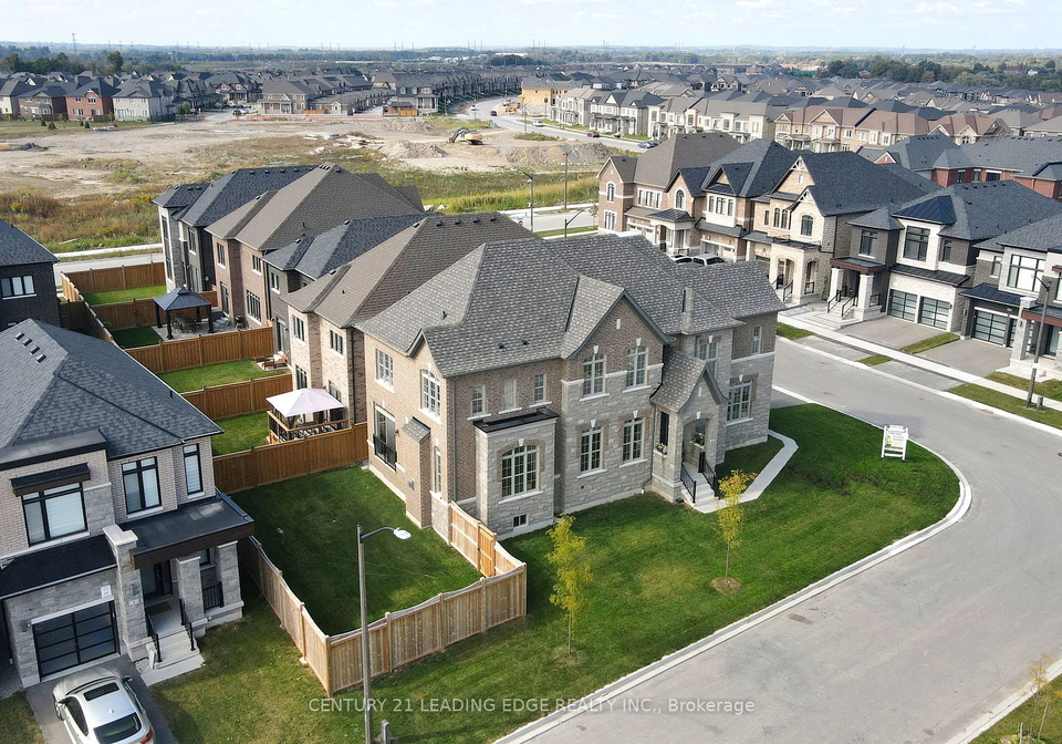 9-walter-clifford-nesb-drive-whitby-ontario-e8105872