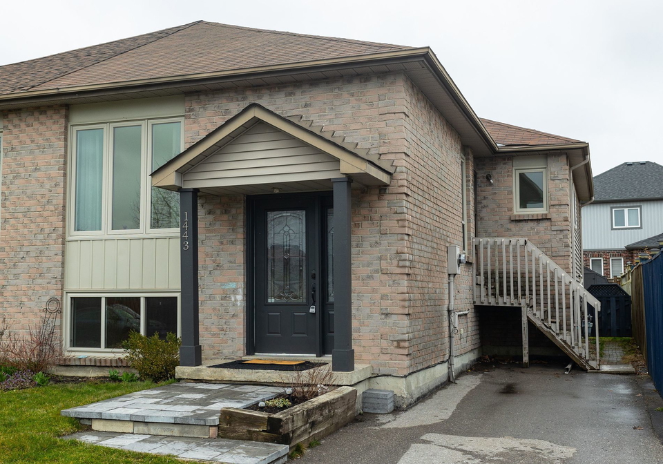 1443-connery-crescent-oshawa-ontario-e8229586