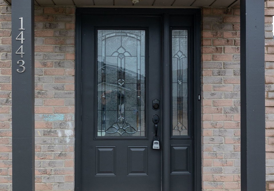 1443-connery-crescent-oshawa-ontario-e8229586
