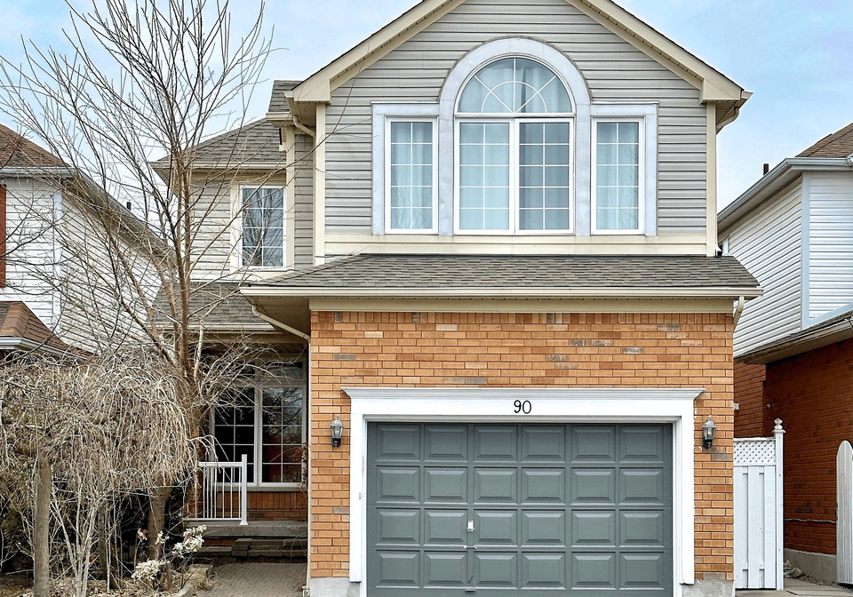 90-monk-crescent-ajax-ontario-e8266832