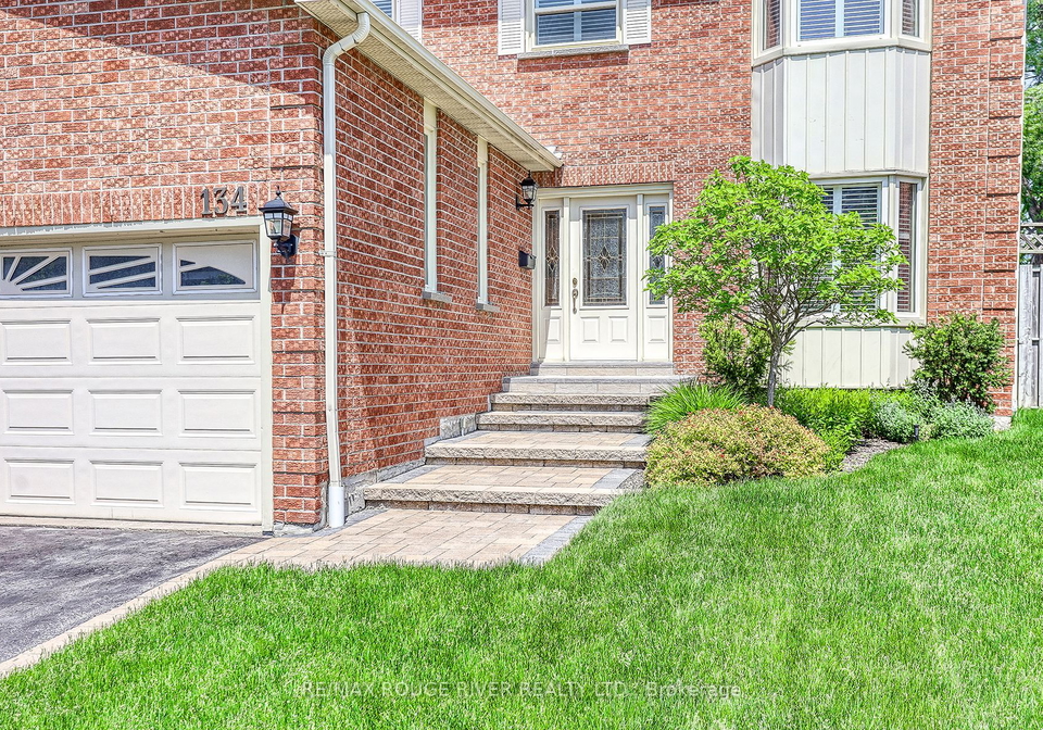 134-mandrake-street-ajax-ontario-e8368026