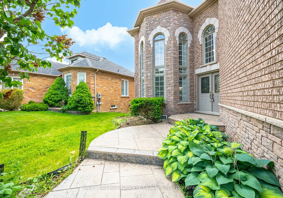 2357-southcott-road-pickering-ontario-e8403874