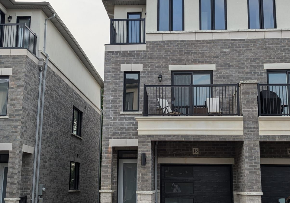 18-gerry-henry-lane-clarington-ontario-e9239511