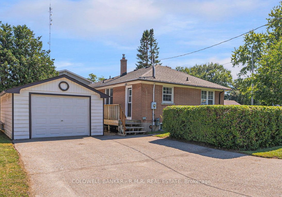 1101-king-street-whitby-ontario-e9355679
