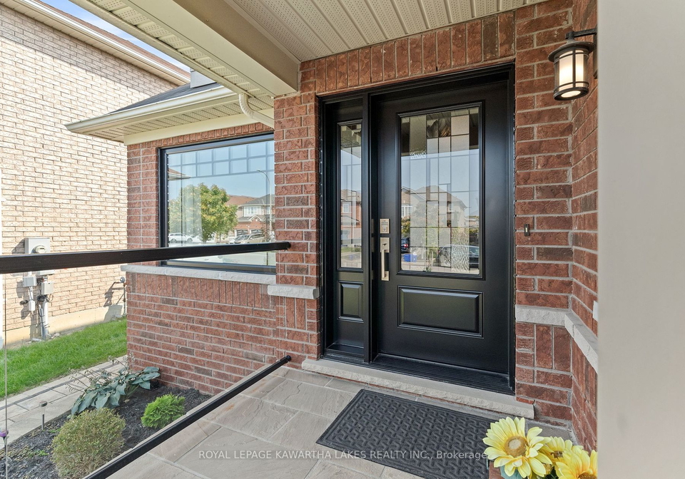 3-harkness-drive-whitby-ontario-e9366600