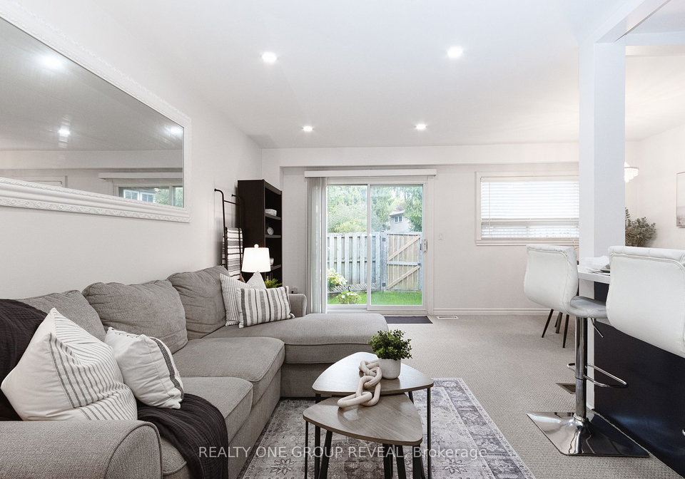 925-burns-street-w-whitby-ontario-e9505959