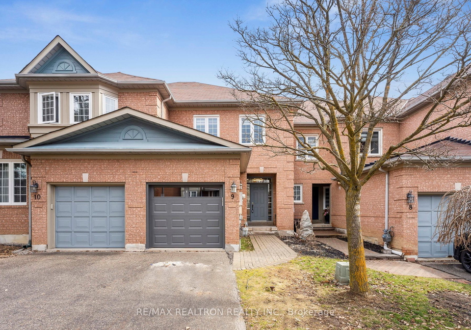 2-mary-gapper-crescent-richmond-hill-ontario-n10424793
