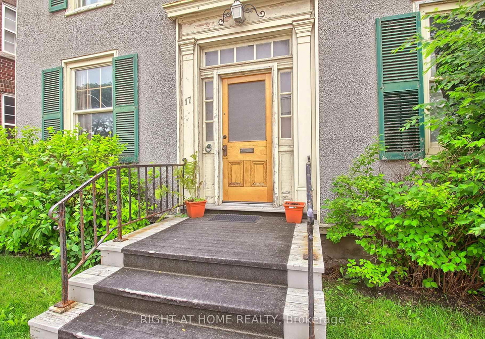 17-wellington-street-e-aurora-ontario-n11914130