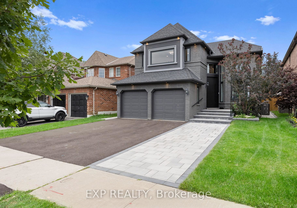 443-silken-laumann-drive-newmarket-ontario-n11955089